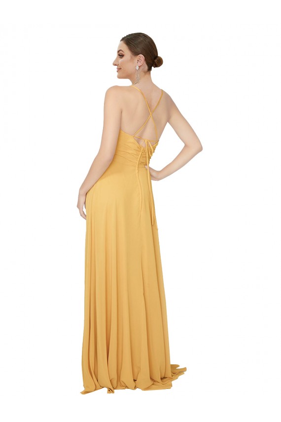 Sem Mangas Decote V Abrir de volta Chiffon Linha A Açafrão Longo Vestidos de Madrinha