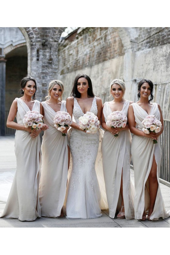 Sem Mangas Decote V Lombar Chiffon Linha A Champanhe Longo Vestidos de Madrinha