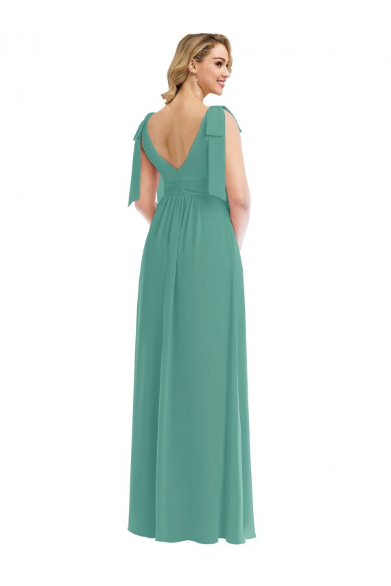 Sem Mangas Decote V Costas em V Chiffon Linha A Prata Islandesa Longo Vestidos de Madrinha