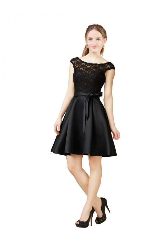 Sem Mangas Decote Ilusão Costas em V Cetim & Renda Linha A Vestidos de Madrinha / Vestidos de Cocktail / Vestidos de Homecoming