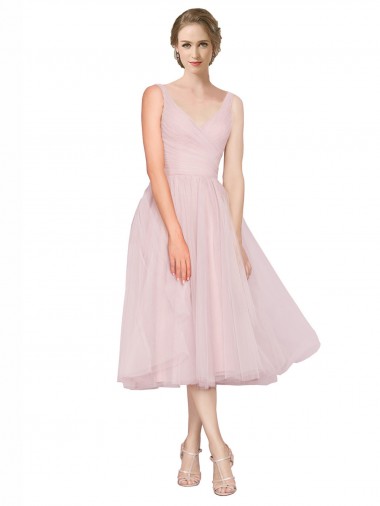 Sem Mangas Decote V Costas em V Tule Linha A Curto Vestidos de Madrinha / Vestidos de Cocktail / Vestidos de Homecoming